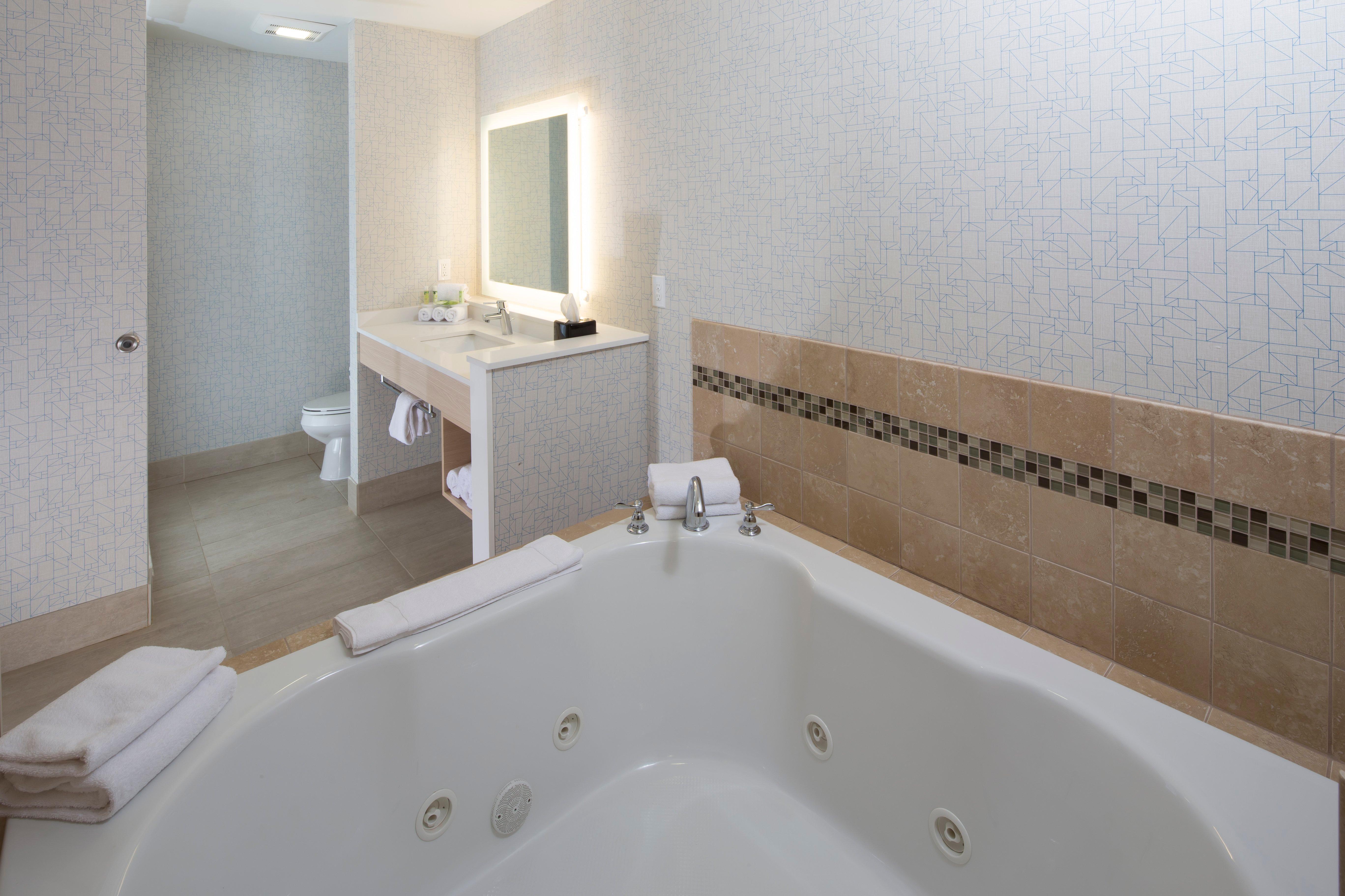 Holiday Inn Express & Suites Monroe By Ihg Екстер'єр фото